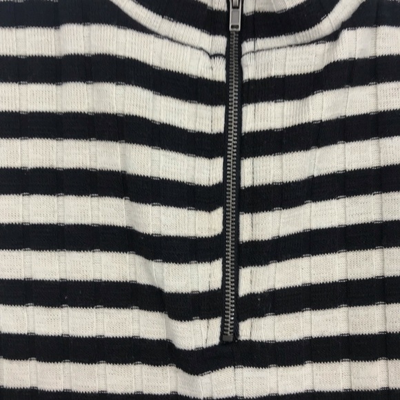 Forever 21 Ribbed Striped Bodycon Dress Mock Neck Black Cream Minimalist Chic M - Picture 9 of 9